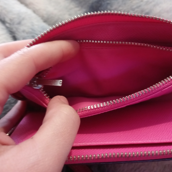 Coach Iphone wristlet - Picture 4 of 5